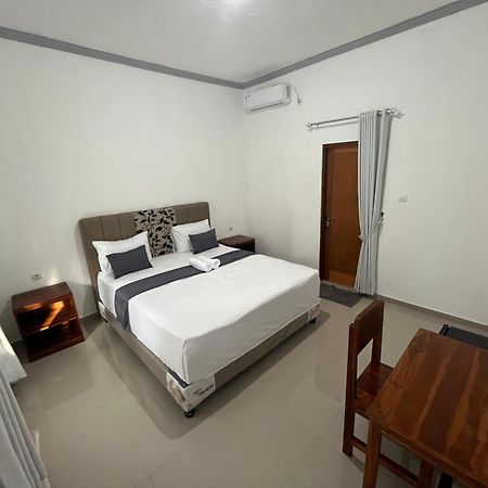 Kuta Lodge Homestay Exterior foto
