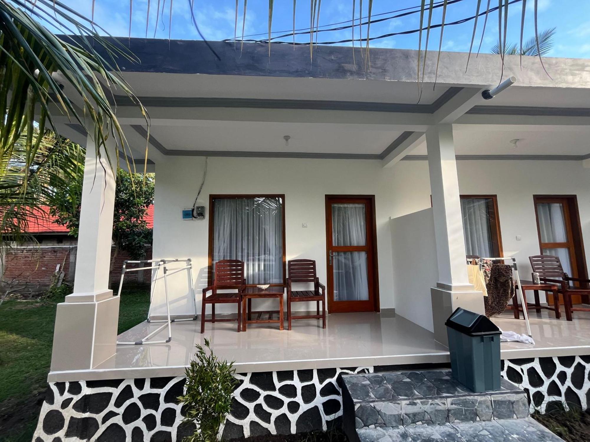 Kuta Lodge Homestay Exterior foto