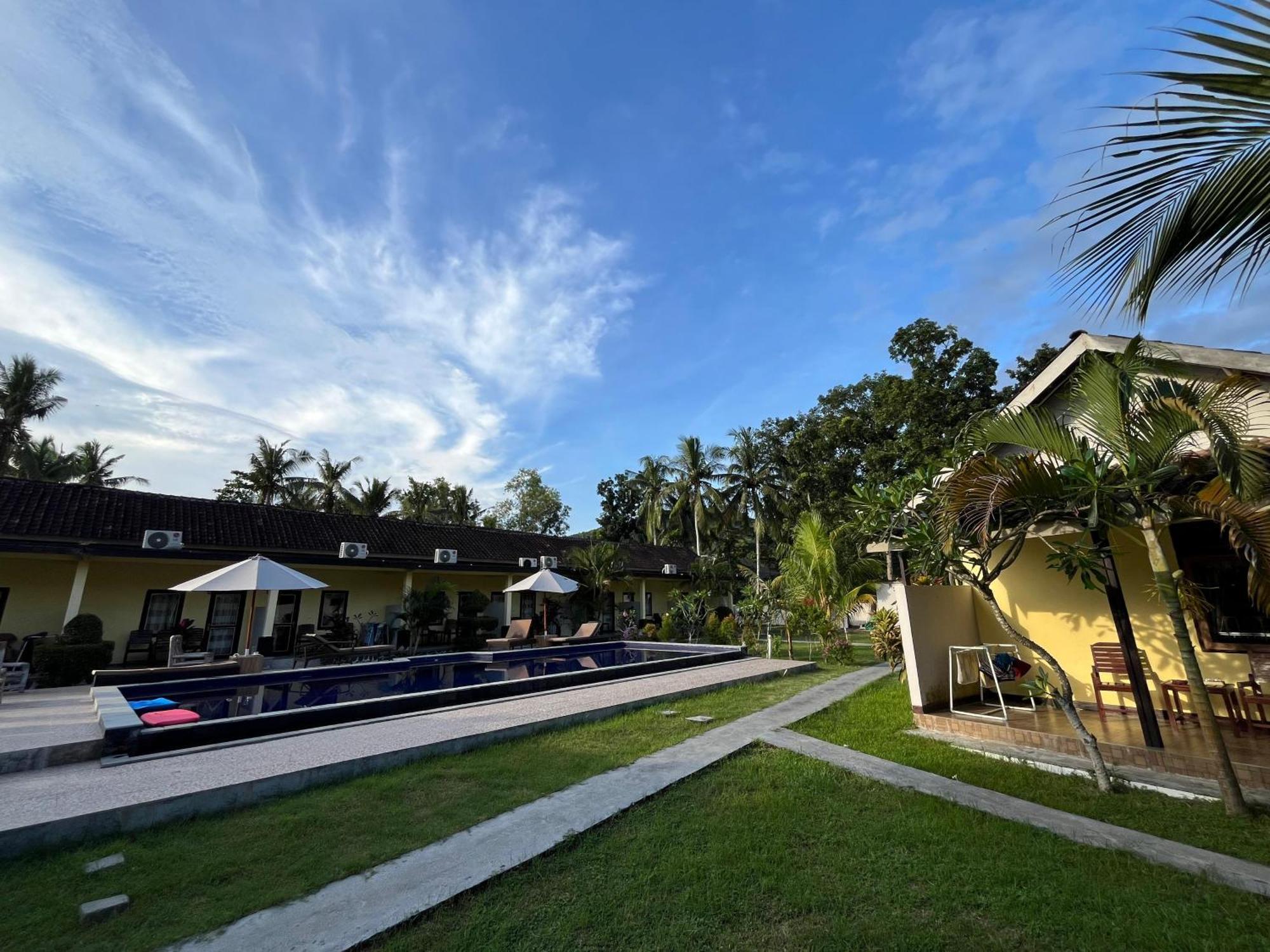 Kuta Lodge Homestay Exterior foto